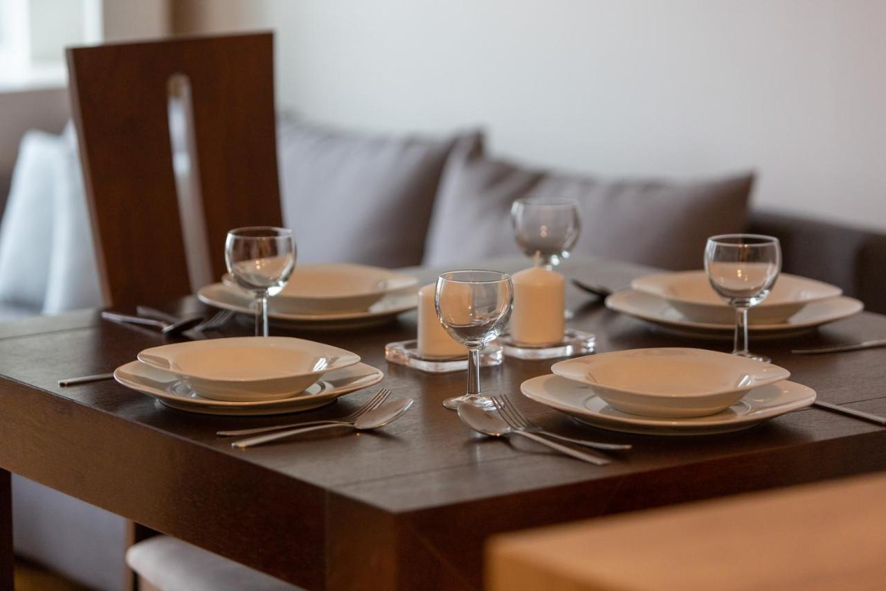 Kolorowy Goclaw Apartment By Noclegi Renters Warschau Buitenkant foto